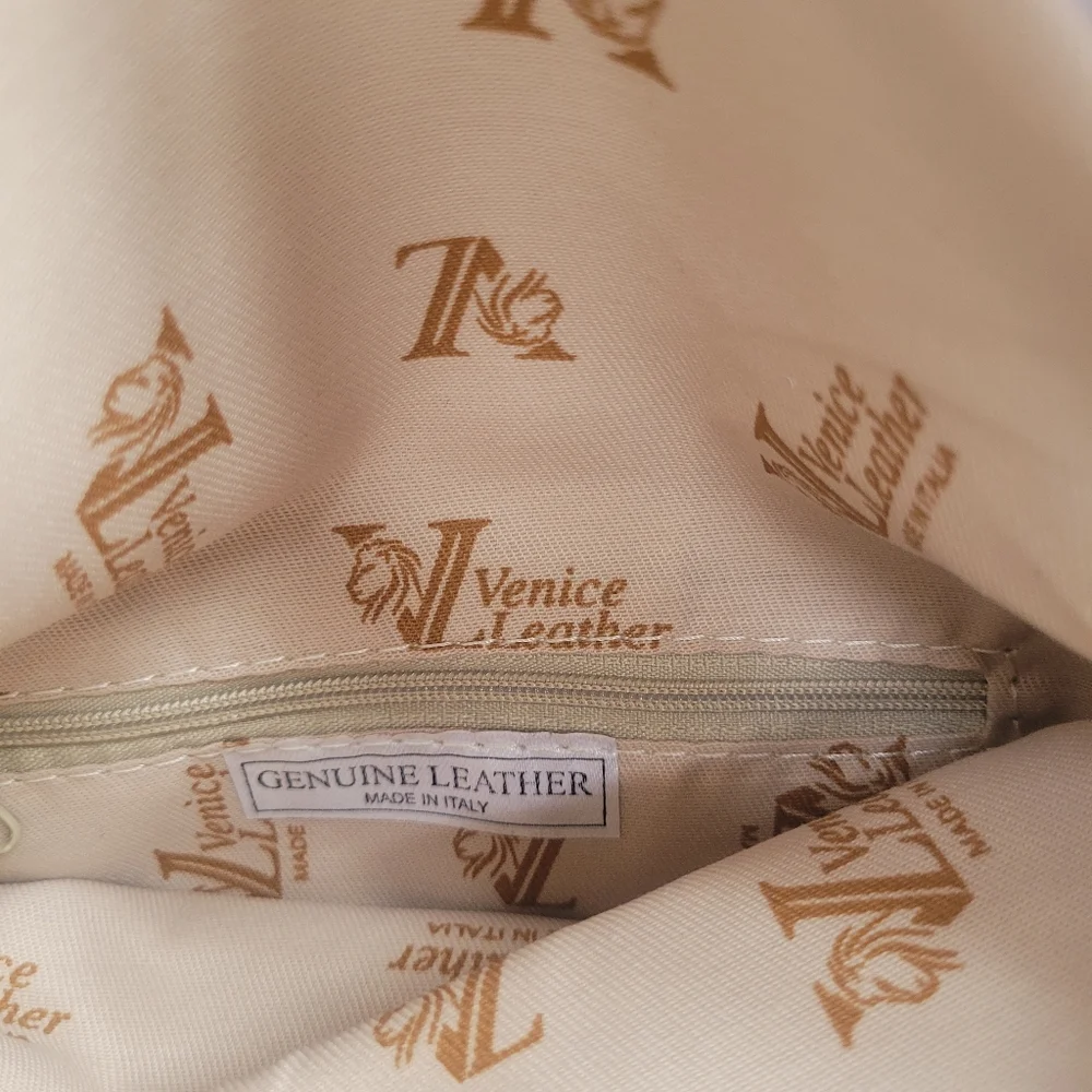 Venice Leather Floral White Genuine Leather Crossbody Bag Mady in Italy - Picture 3 of 10